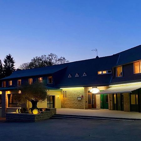 Hotel Roc Land Les Portes du Coglais Esterno foto